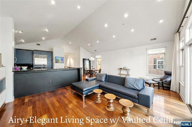 11 Lydia, West New York, NJ 07093