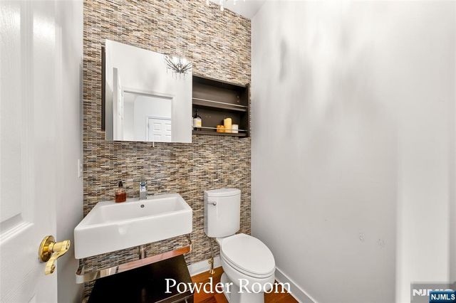 11 Lydia, West New York, NJ 07093