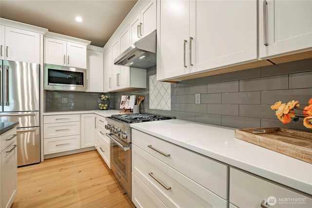 8784 Goshawk Road, Blaine, WA 98230