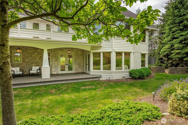 8784 Goshawk Road, Blaine, WA 98230