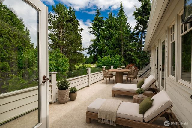 8784 Goshawk Road, Blaine, WA 98230