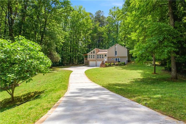 2383 Black Oak Drive, Marietta, GA 30066
