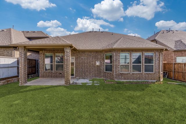 220 Black Alder Drive, Fort Worth, TX 76131