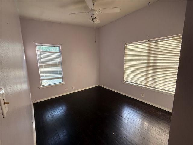 4709 Jarvis St, Corpus Christi, TX 78412