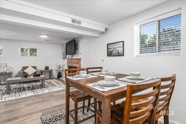 9412 W Wright St, Boise, ID 83709