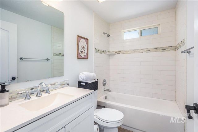 9412 W Wright St, Boise, ID 83709