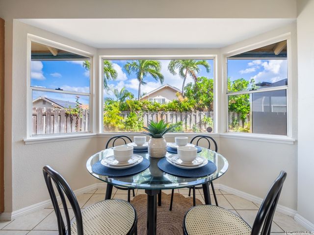 91-209 Ihee Place, Kapolei, HI 96707