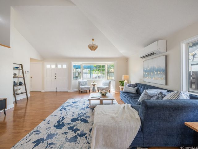 91-209 Ihee Place, Kapolei, HI 96707