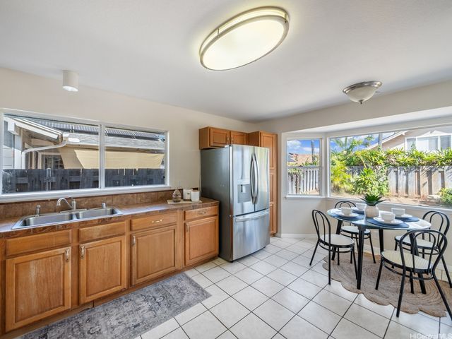 91-209 Ihee Place, Kapolei, HI 96707
