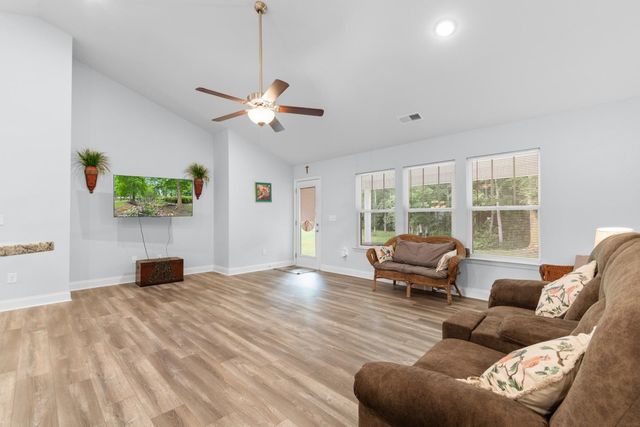 385 Highway 915, Loris, SC 29569