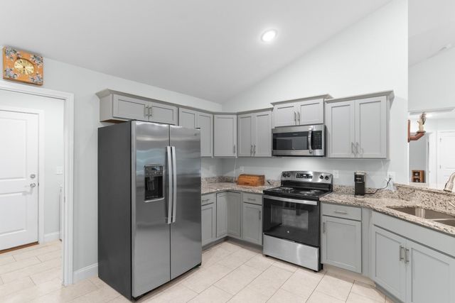 385 Highway 915, Loris, SC 29569