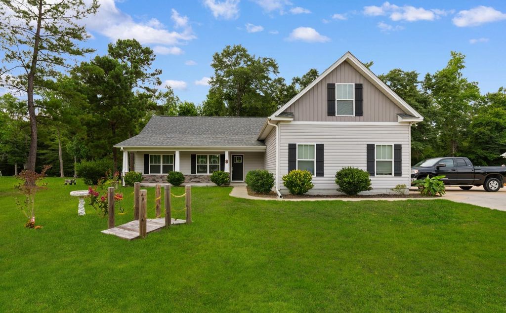 385 Highway 915, Loris, SC 29569