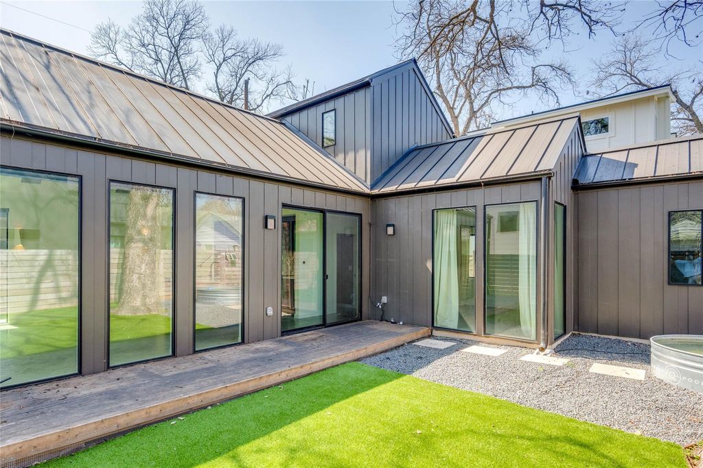 2615 Willow ST 2, Austin, TX 78702