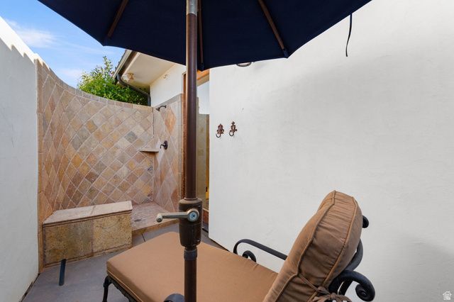 2334 LEDA LN, Santa Clara, UT 84765