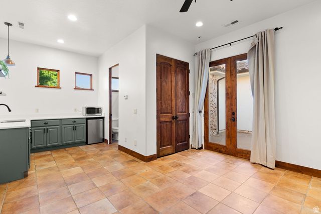 2334 LEDA LN, Santa Clara, UT 84765