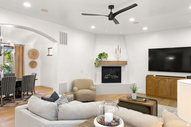 2334 LEDA LN, Santa Clara, UT 84765