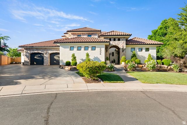 2334 LEDA LN, Santa Clara, UT 84765