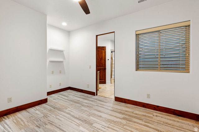 2334 LEDA LN, Santa Clara, UT 84765