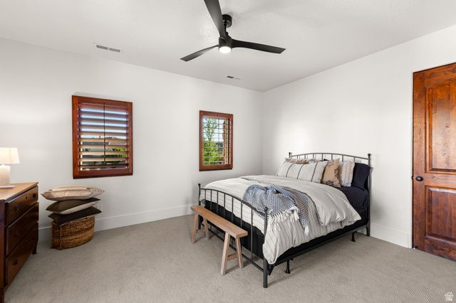 2334 LEDA LN, Santa Clara, UT 84765