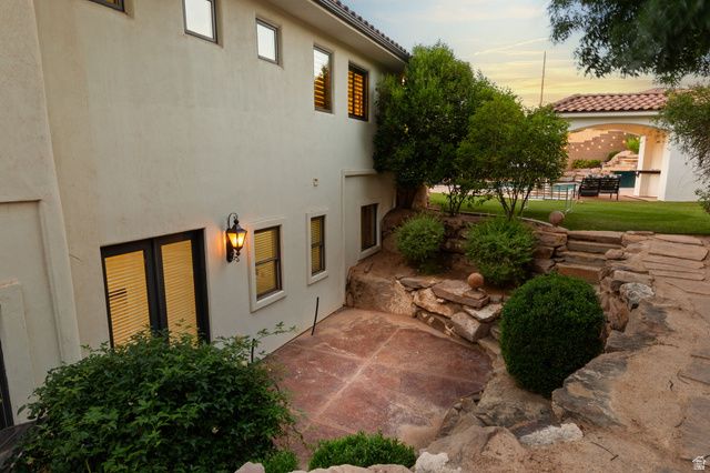 2334 LEDA LN, Santa Clara, UT 84765