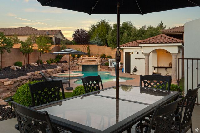 2334 LEDA LN, Santa Clara, UT 84765