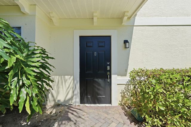 2551 Creekside Drive, Fort Pierce, FL 34981