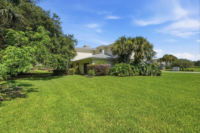 2551 Creekside Drive, Fort Pierce, FL 34981