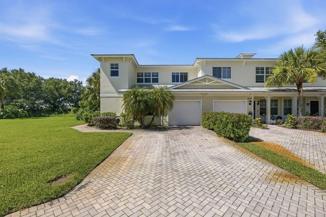 2551 Creekside Drive, Fort Pierce, FL 34981