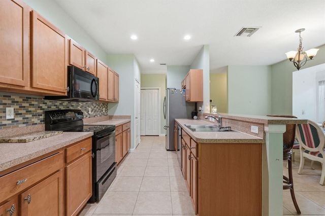2551 Creekside Drive, Fort Pierce, FL 34981