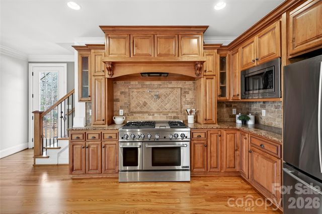 6565 Robin Hollow Drive, Mint Hill, NC 28227