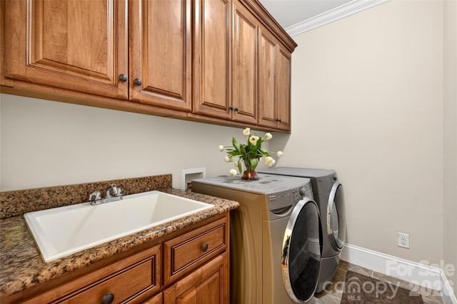 6565 Robin Hollow Drive, Mint Hill, NC 28227