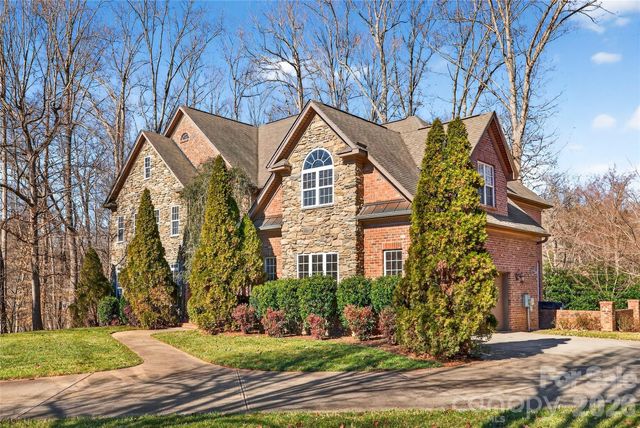 6565 Robin Hollow Drive, Mint Hill, NC 28227