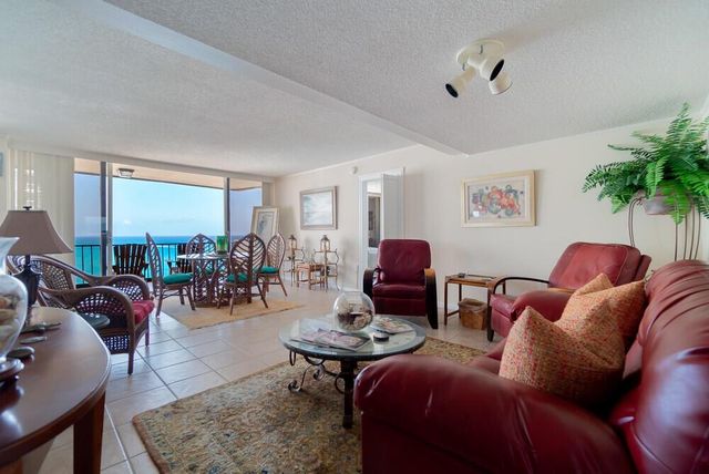 4200 N Ocean Drive 1-1806, Singer Island, FL 33404