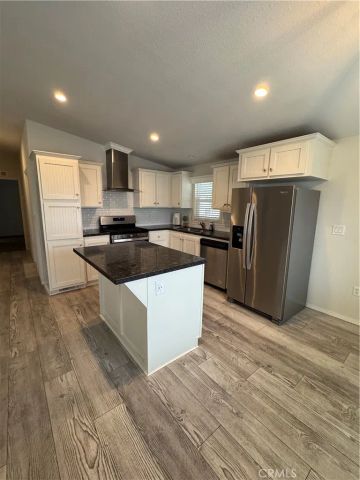 22221 S Bloomfield 16, Cypress, CA 90630