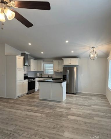 22221 S Bloomfield 16, Cypress, CA 90630