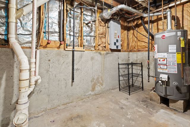 773 Boston St 773, Lynn, MA 01905