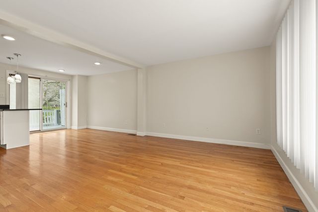 773 Boston St 773, Lynn, MA 01905
