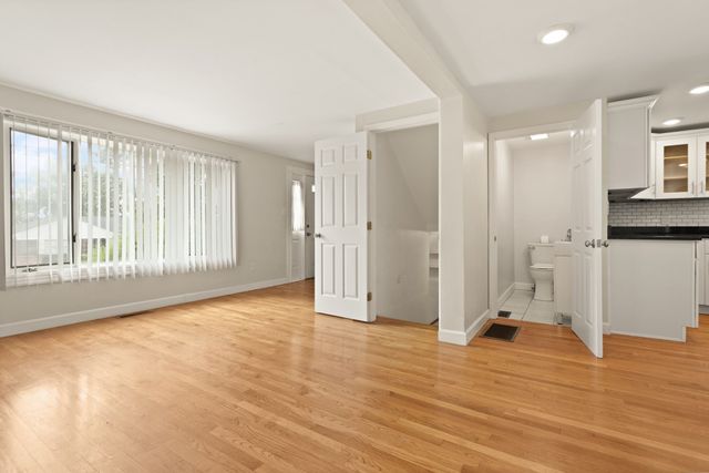 773 Boston St 773, Lynn, MA 01905
