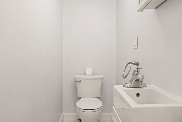 773 Boston St 773, Lynn, MA 01905