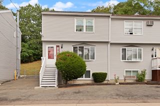 773 Boston St 773, Lynn, MA 01905
