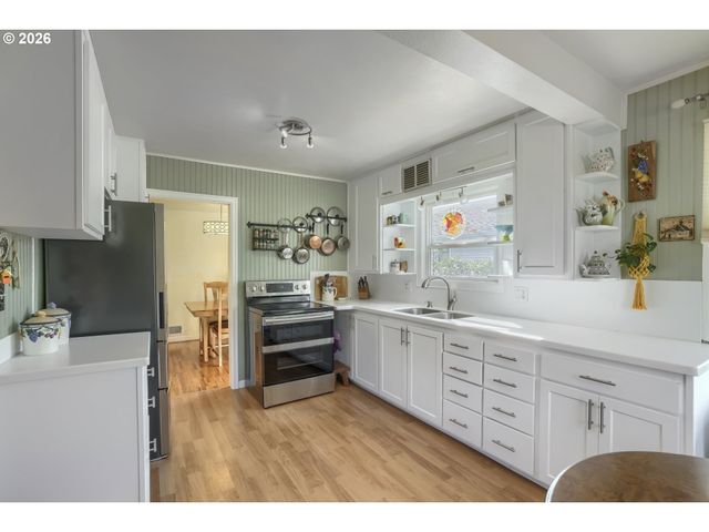 108 Ne 19TH Ave, Camas, WA 98607