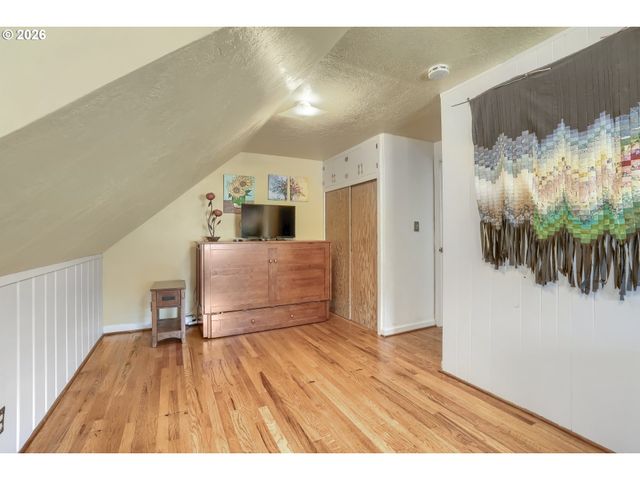 108 Ne 19TH Ave, Camas, WA 98607