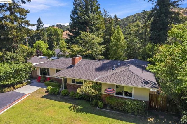 5075 Alhambra Valley Rd, Martinez, CA 94553