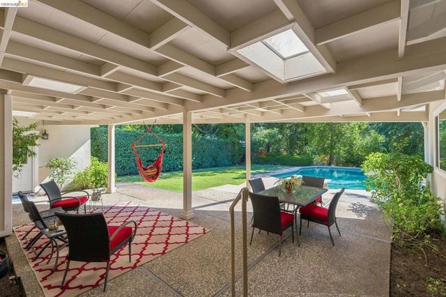 5075 Alhambra Valley Rd, Martinez, CA 94553