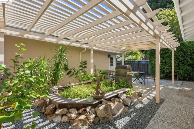 5075 Alhambra Valley Rd, Martinez, CA 94553