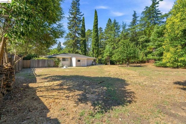 5075 Alhambra Valley Rd, Martinez, CA 94553