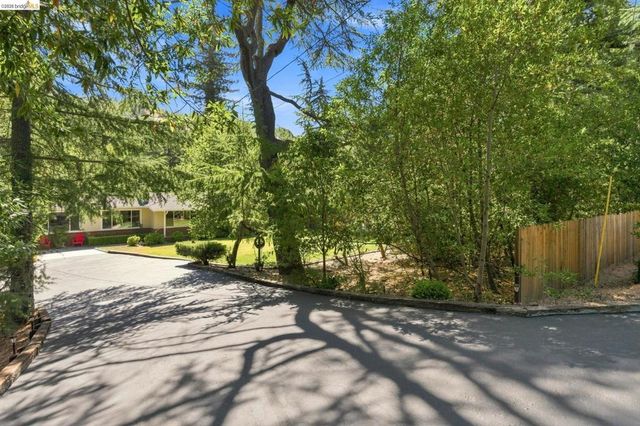 5075 Alhambra Valley Rd, Martinez, CA 94553