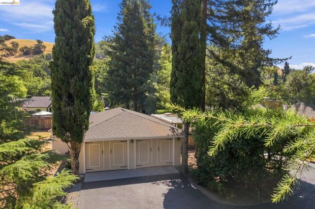 5075 Alhambra Valley Rd, Martinez, CA 94553