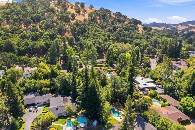 5075 Alhambra Valley Rd, Martinez, CA 94553