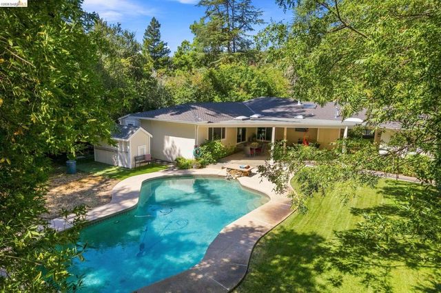 5075 Alhambra Valley Rd, Martinez, CA 94553